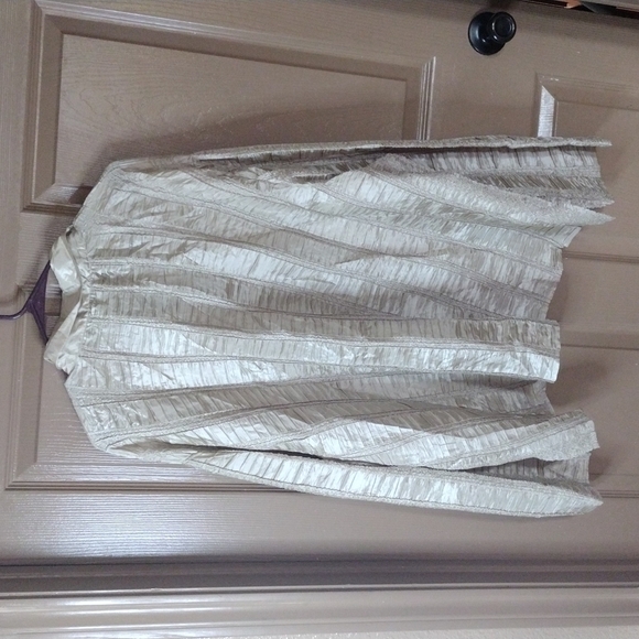 4@30.00 or 20.00 NWOT   Plus Size Blouse by Pleats Collection - Picture 2 of 15